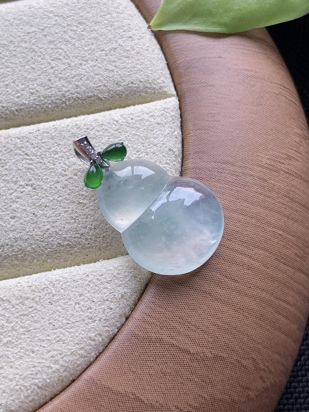 Certified Untreated Tpye A Jadeite Floating Green Mini Gourd Pendant Necklace